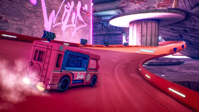 HOT WHEELS™ - Barbie™ Dream Camper™ — скриншот 9