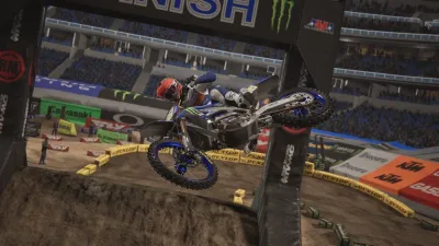 Monster Energy Supercross 25 X Monster Jam™ Showdown - Dirt Master Edition — скриншот 2